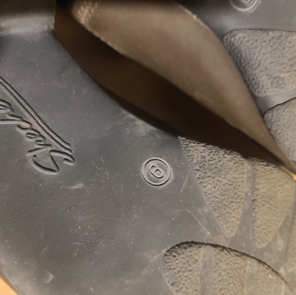 Sketchers Memory Foam Boots - Picture 4 of 4